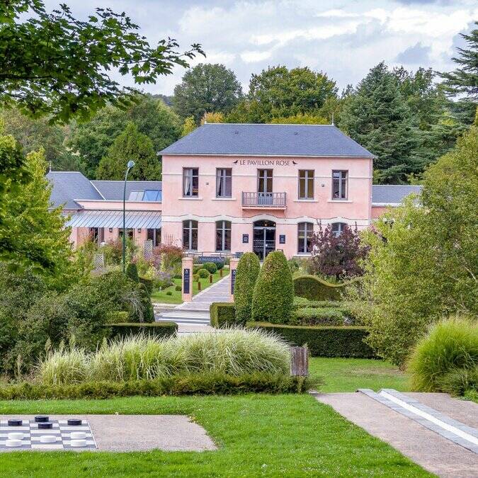 Pavillon rose salle seminaire La Roche-Posay